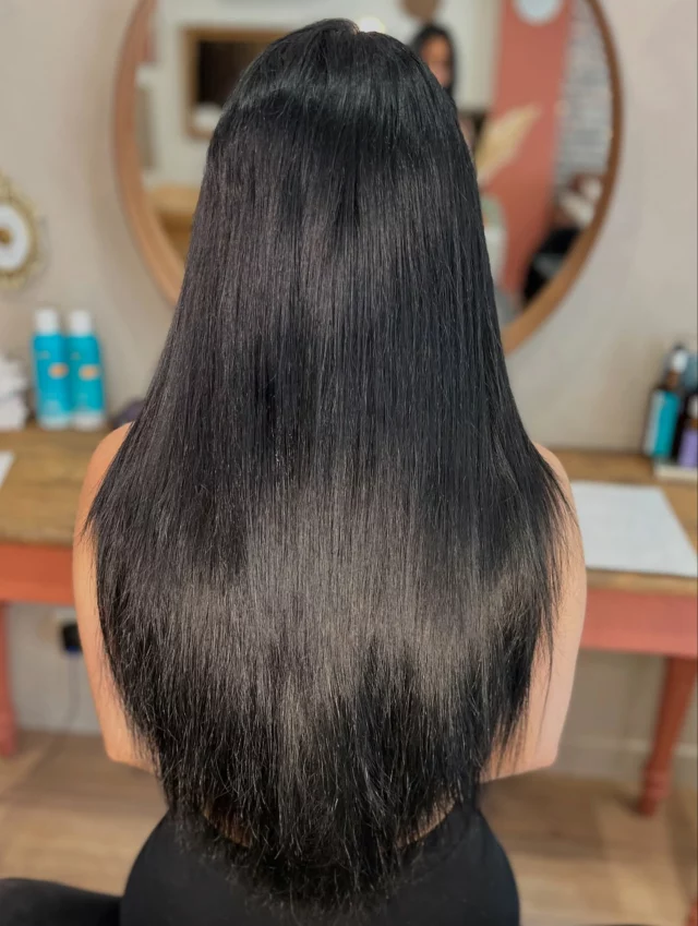 La pose dont rêvent les brunettes aux cheveux épais .
Gagner plus de 20cm en 2h 🌈 
C'est bien possible .

Extensions toujours en cheveux naturels.
Possibilité de les laver, lisser, boucler etc..
Durée de 2 à 4mois selon votre type de cheveux et l'entretien.

Informations personnalisées lors d'un rdv de diagnostic devis au salon :
https://www.planity.com/alison-ka-31150-bruguieres

Envoûtées par cette longueur xxl ?

#alisonka #extensionscheveux #extensionstoulouse #cheveuxnoirs #cheveuxlongs #cheveuxepais #extensionscheveuxepais #extensionscheveuxbruguieres